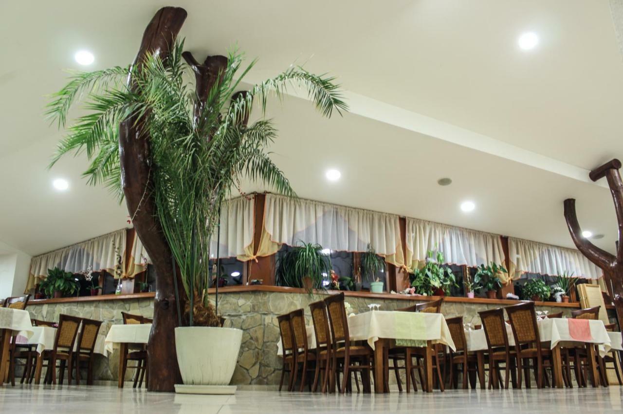 Hotel Somka Drienica Exterior foto